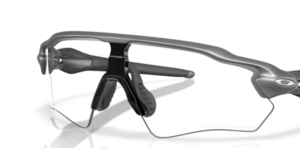 Verres originaux Oakley OO9510 Radar Ev S Path, couleur CLEAR · To Black Iridium photochromique
